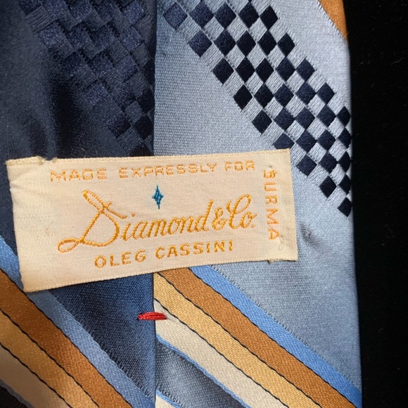 👔OLEG CASSINI Vintage Multicolored Stripe Tie - Picture 3 of 4